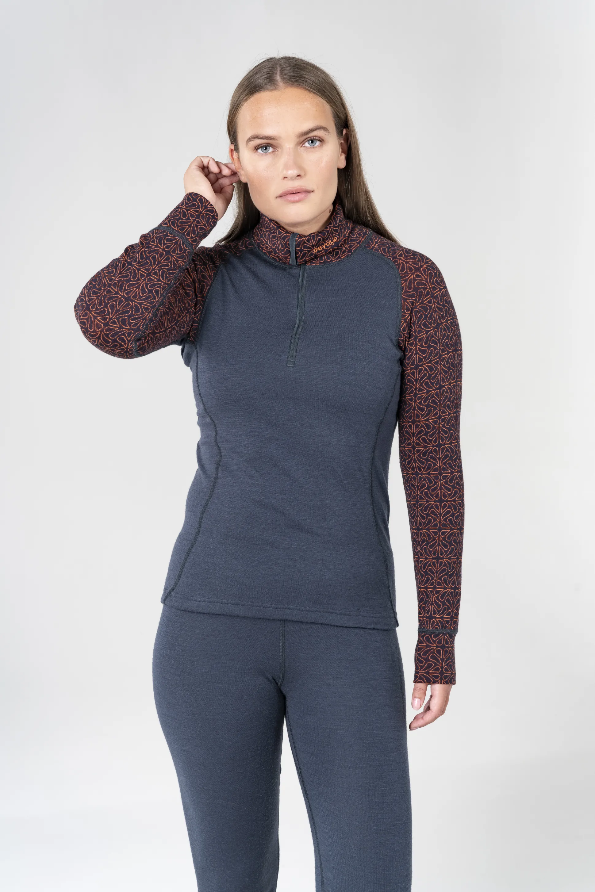 Top>Devold of Norway Duo Active Merino 205 Z.Neck Wmn Ink